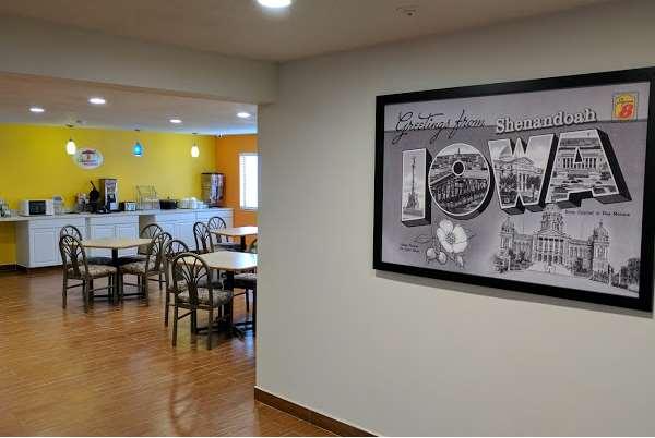מלון Super 8 By Wyndham Shenandoah מראה חיצוני תמונה